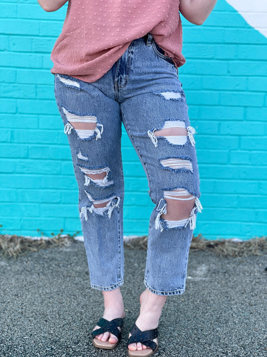 MOM OF THE YEAR JEANS (LIGHT WASH)